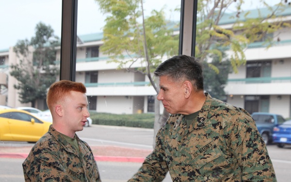 MCICOM Commander and Sgt. Maj. visit MCAS Miramar