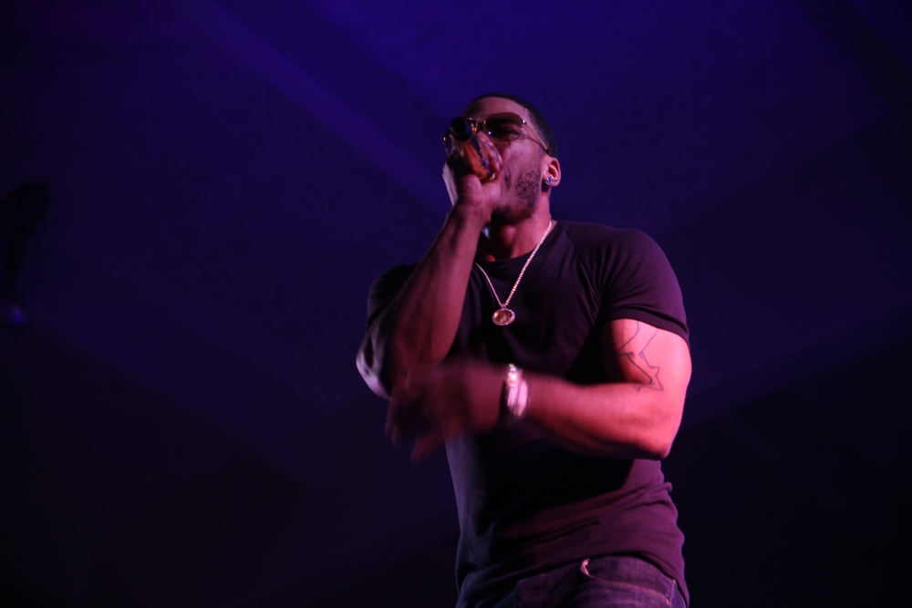 Nelly brings service members together with free concert