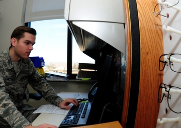 Langley optometry clinic keeps eyes on care