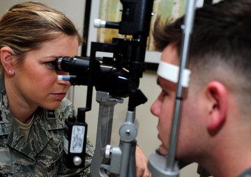 Langley optometry clinic keeps eyes on care