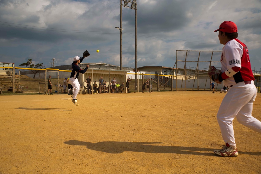 Henoko Residents and U.S. Marines Play Softball