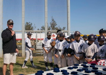Japanese, American children participate in baseball clinic