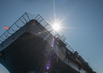 Bonhomme Richard ARG embarks 31st Marine Expeditionary Unit