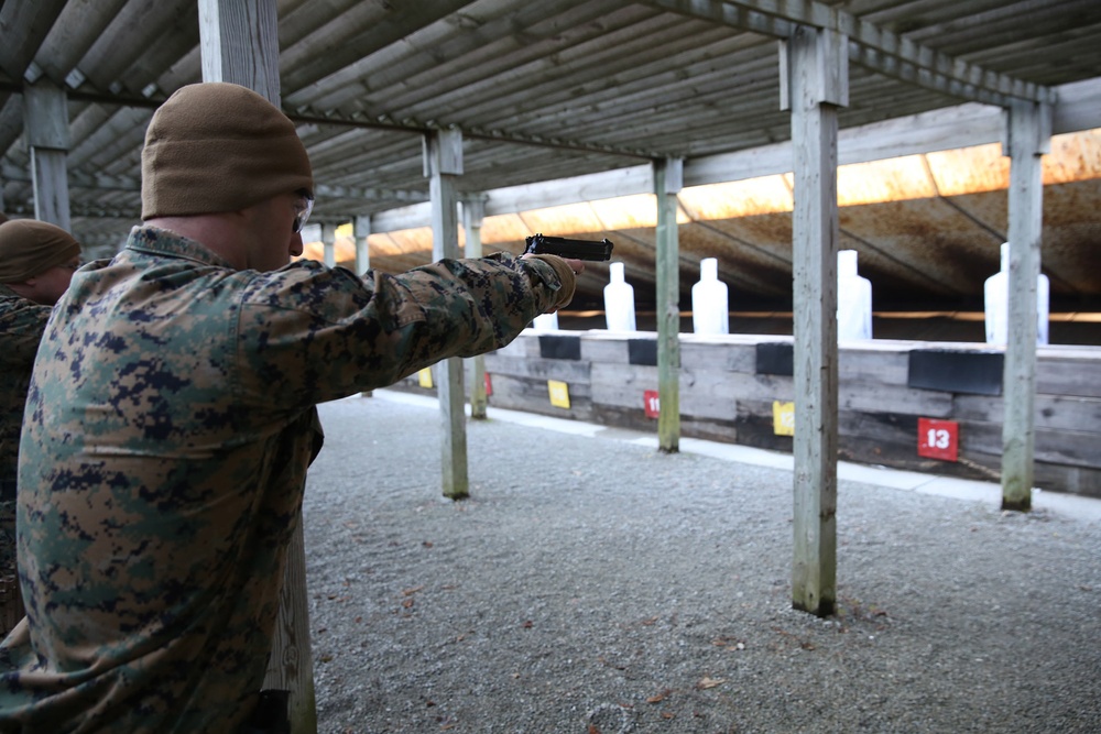 22nd MEU holds pistol range