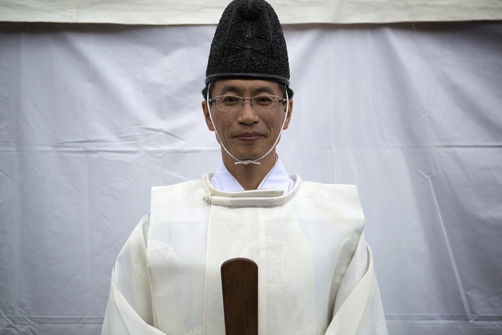 shinto priest hat