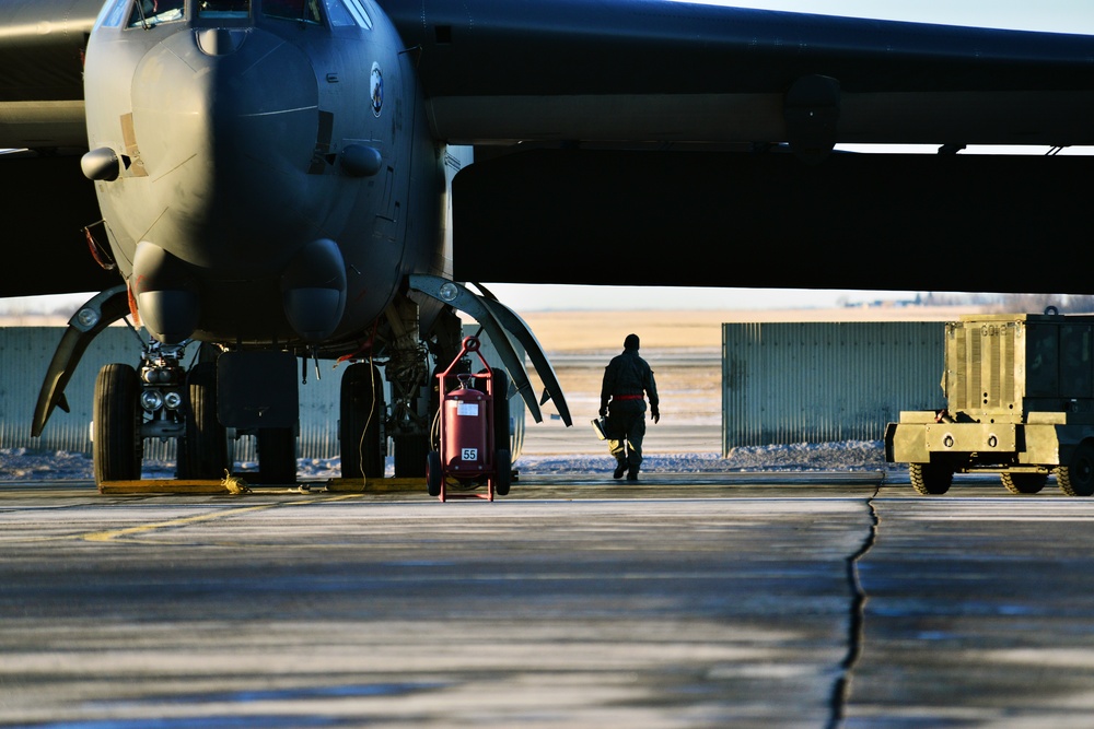 Flightline Airmen