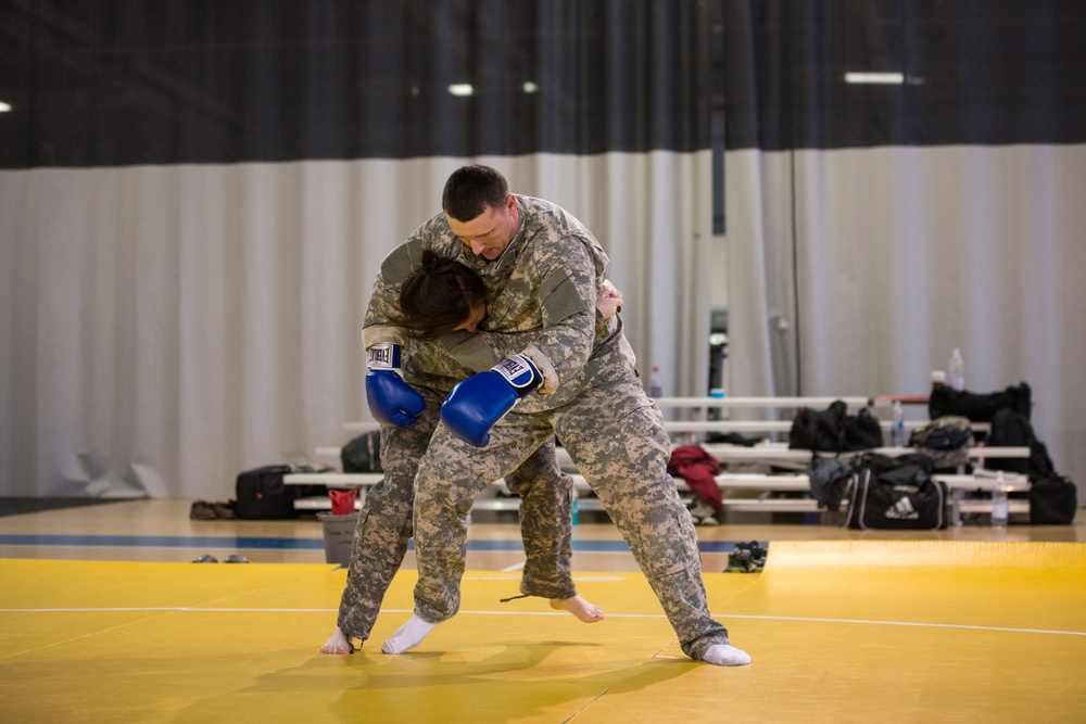 Joint Clinch Drill - Basic Combatives Course level one