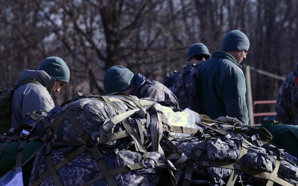 197th Field Artillery Brigade arrives for Warfighter Exercise 15.3