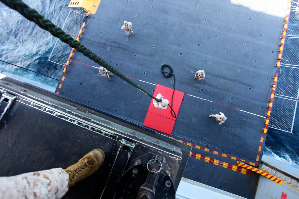 Weapons Co. Conducts Fast Rope