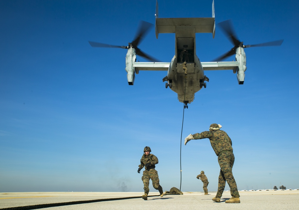 Face fear…JUMP! Crisis Response Marines test insertion capabilities in Spain