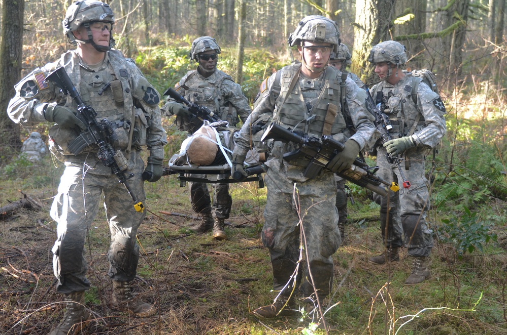 Stryker Soldiers train to rescue downed aircraft