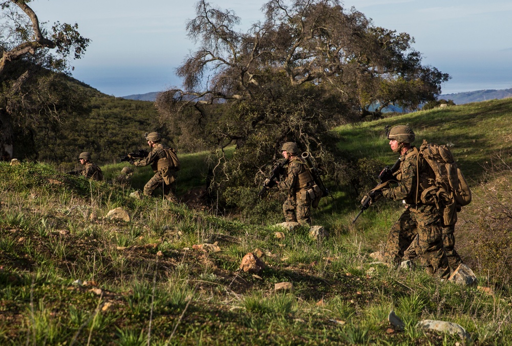 15th MEU Marines enhance squad tactics