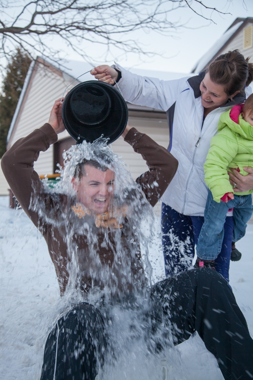 Soldier takes ALS bucket challenge after deployment to honor dad’s memory