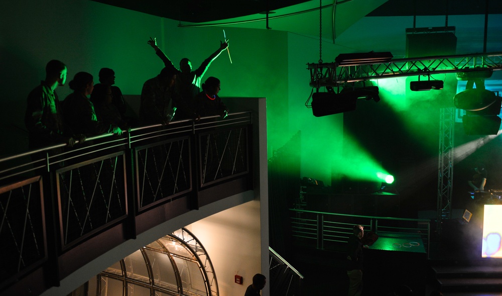 USO takes new spin on music tour