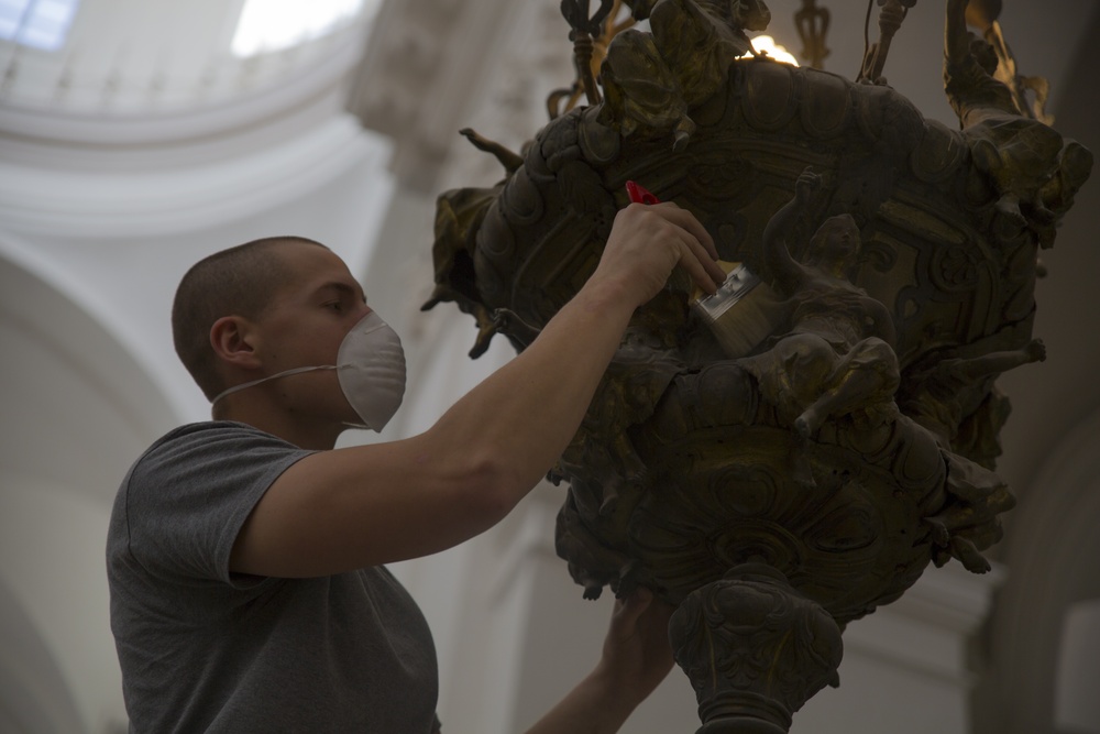 Cleaning up: Marines and Sailors beautify Catania church