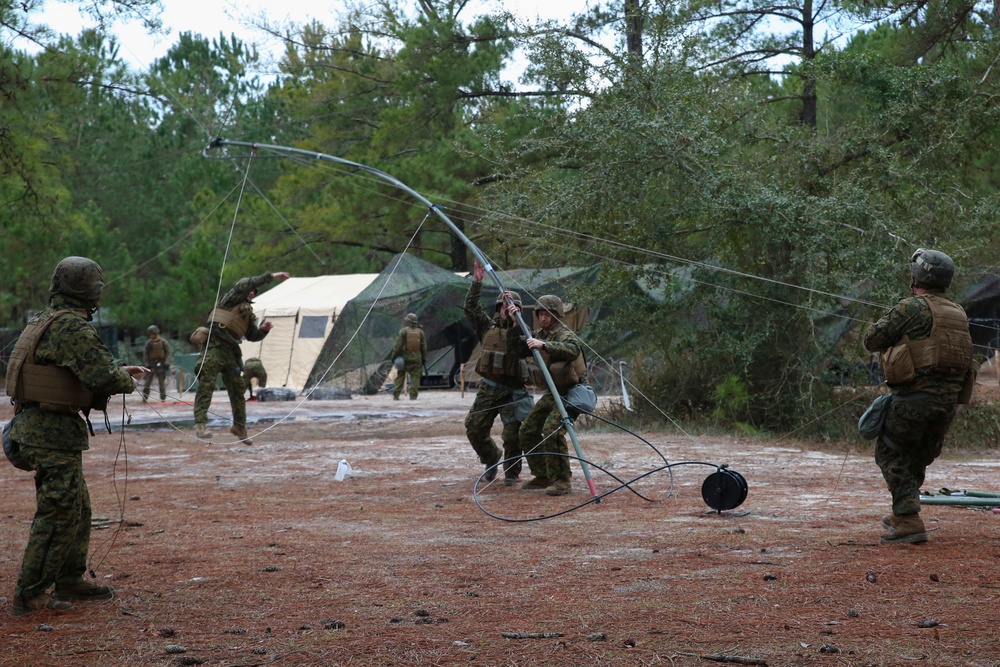 2nd Assault Amphibious Battalion faces harsh weather, enemy forces during field exercise