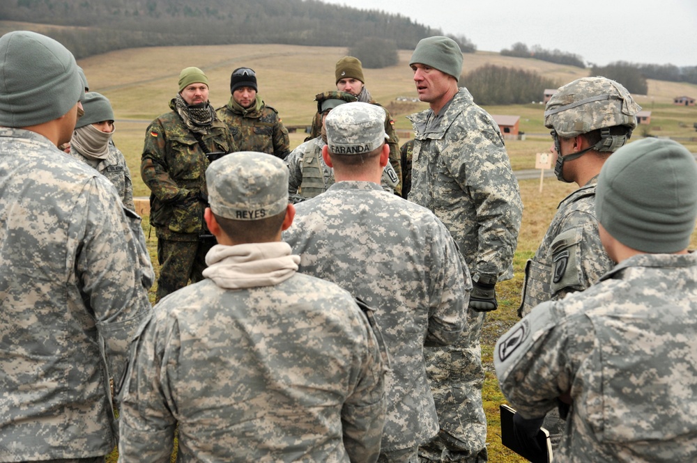 1-91 CAV weapons qualification with German partners