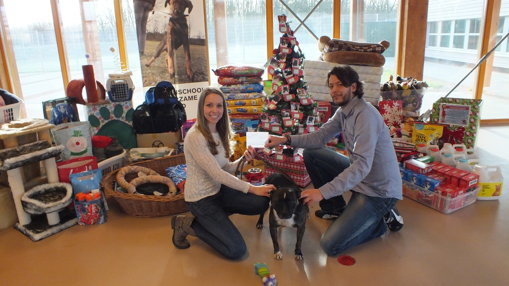 Component, Tri-border community makes donation to local animal shelter