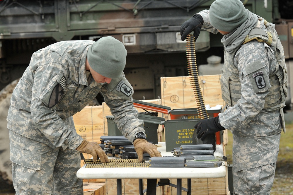 1-91 CAV weapons qualification with German partners