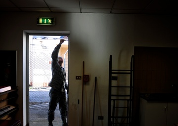 Locksmiths unlock Aviano