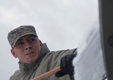 Juniper Thunder strengthens AF, Army communications