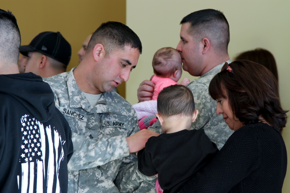 Yellow Ribbon ceremony honors deploying aviation unit