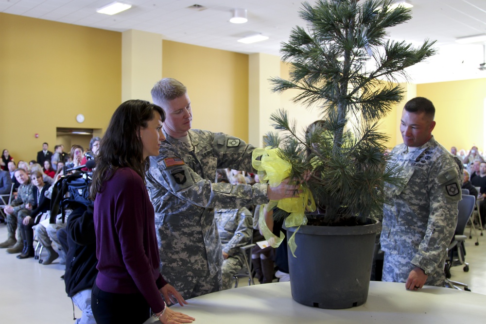 Yellow Ribbon ceremony honors deploying aviation unit