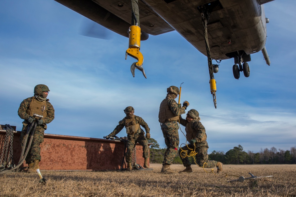 Take off: CLB-2 performs helicopter support team training with HMHT-302