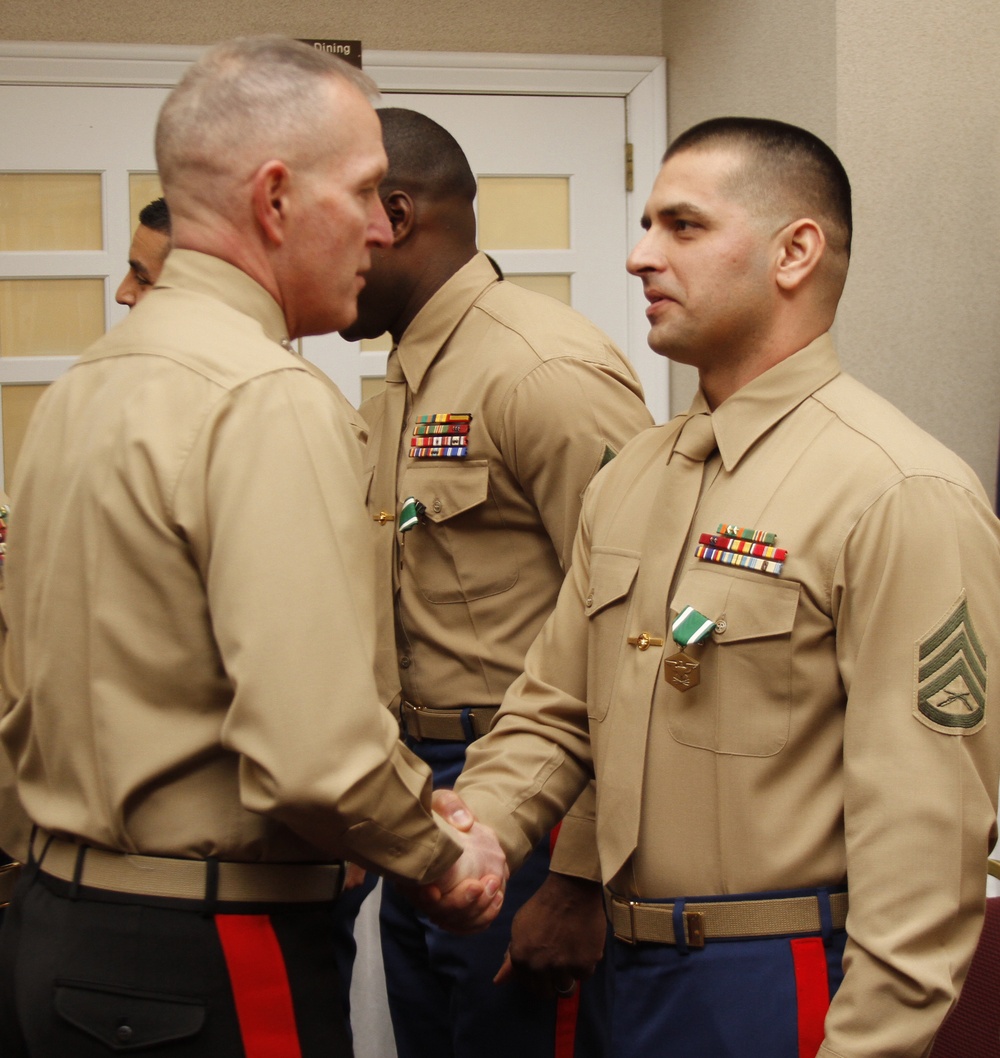 Marine Wins Prior Service Recruiter of the Year