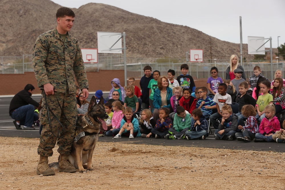 K-9 unit demonstrates skills at Joshua Tree Elementary