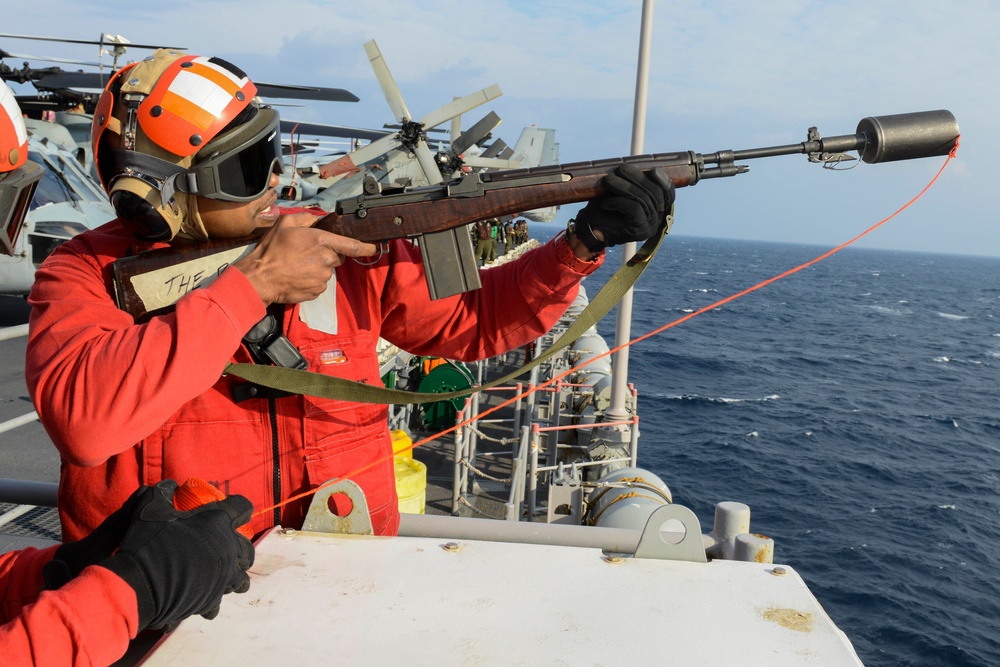 USS Bonhomme Richard: RAS