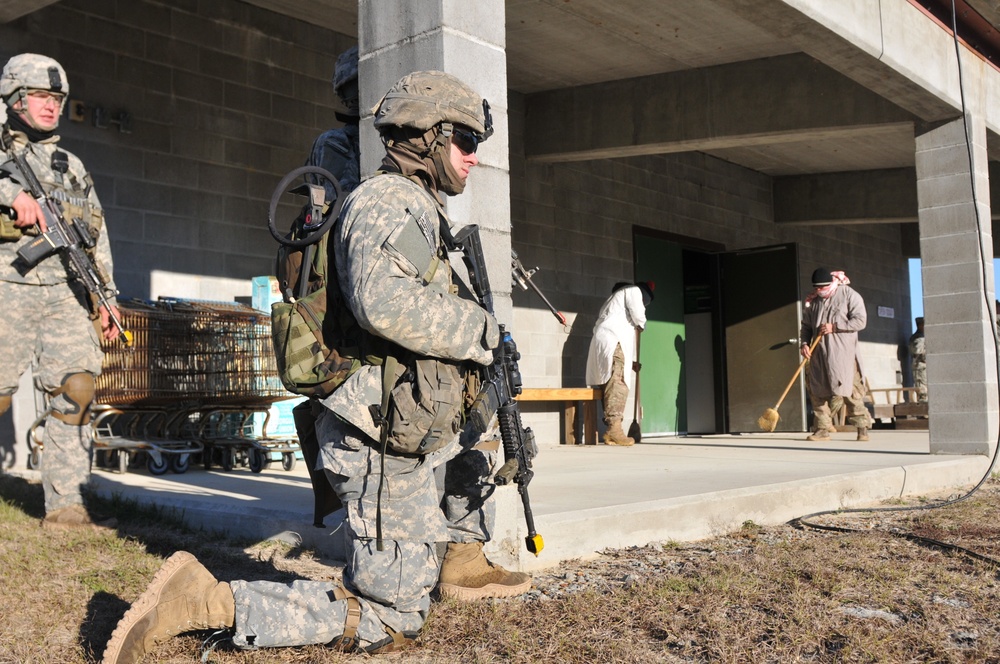 Falcon paratroopers assess crisis response capabilities