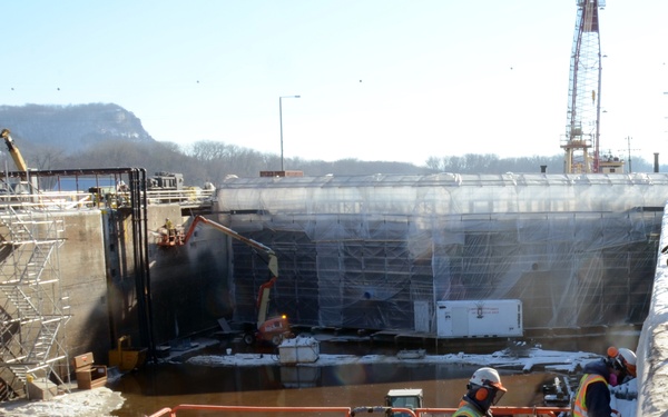 Lock and Dam 5A winter maintenance project