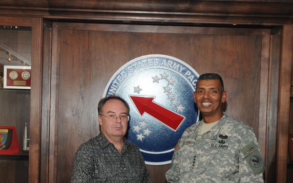 Gen. Vincent Brooks meets Australian consul general