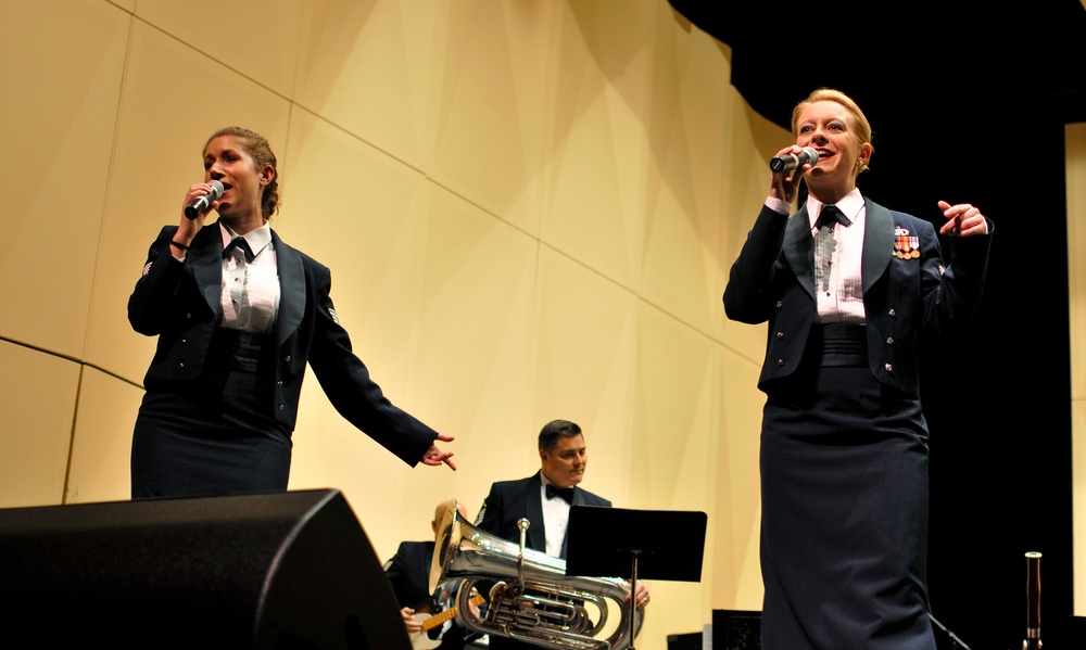 Band of the Midwest opens for ILMEA conference