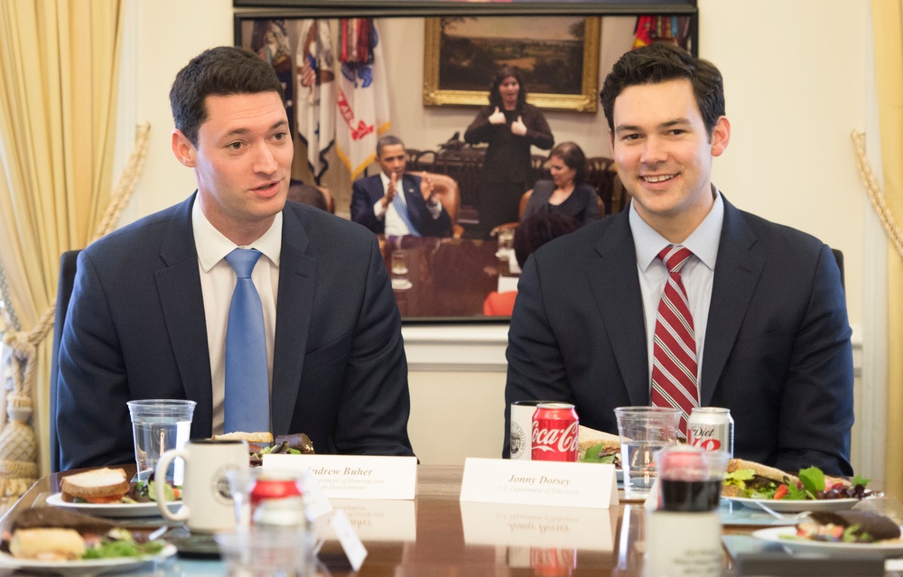 Chairman speaks with White House Fellows