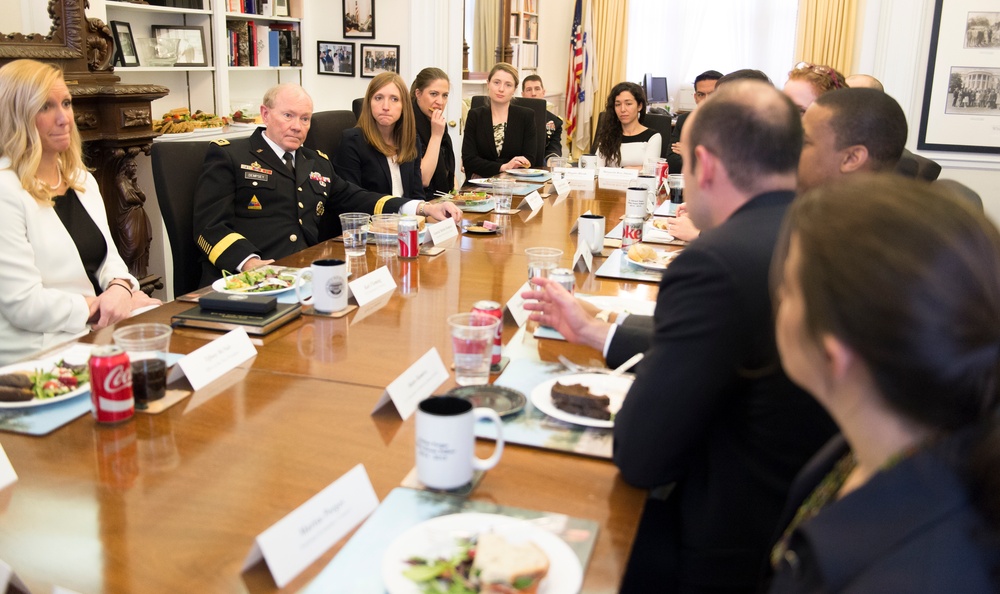 Chairman speaks with White House Fellows