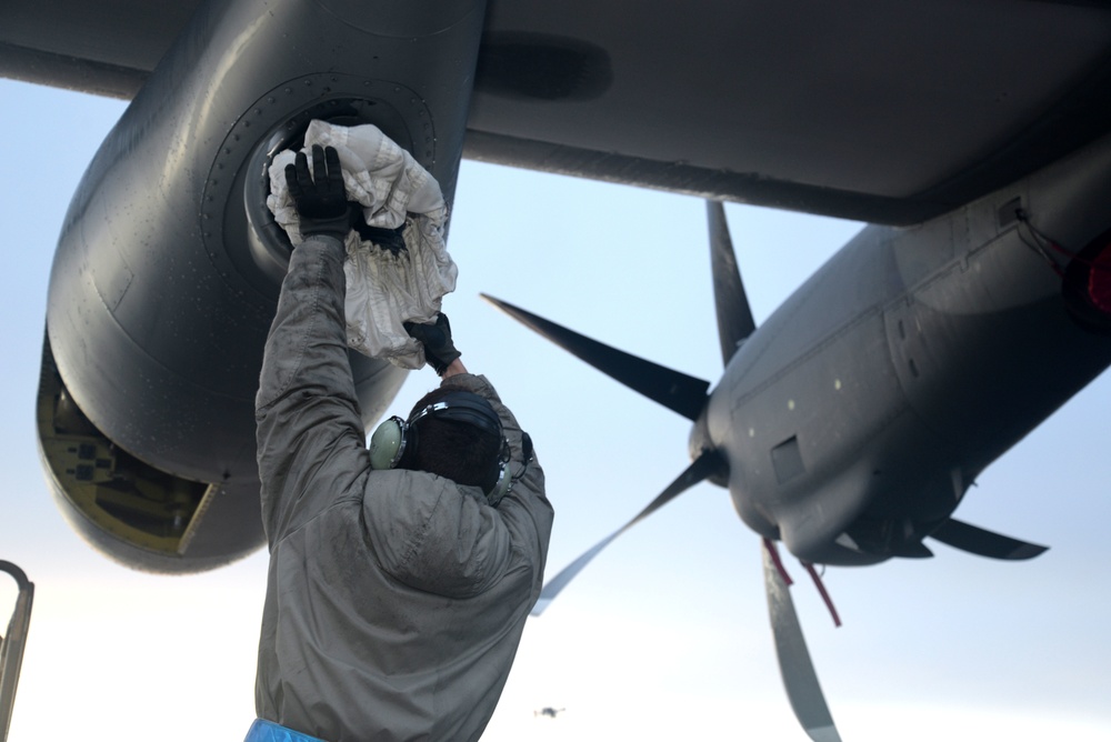 Air commandos maintain MC-130J Commando II mission readiness