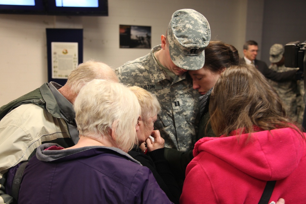 335th Signal Command (Theater) Detachment 3 deployment ceremony