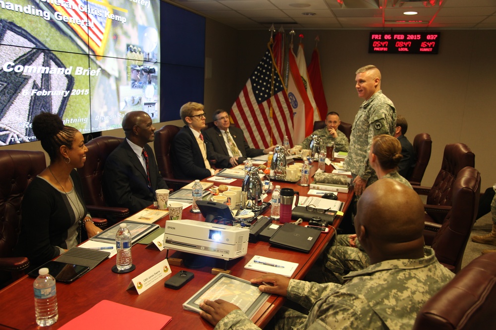 Congressional visit to 335th Signal Command