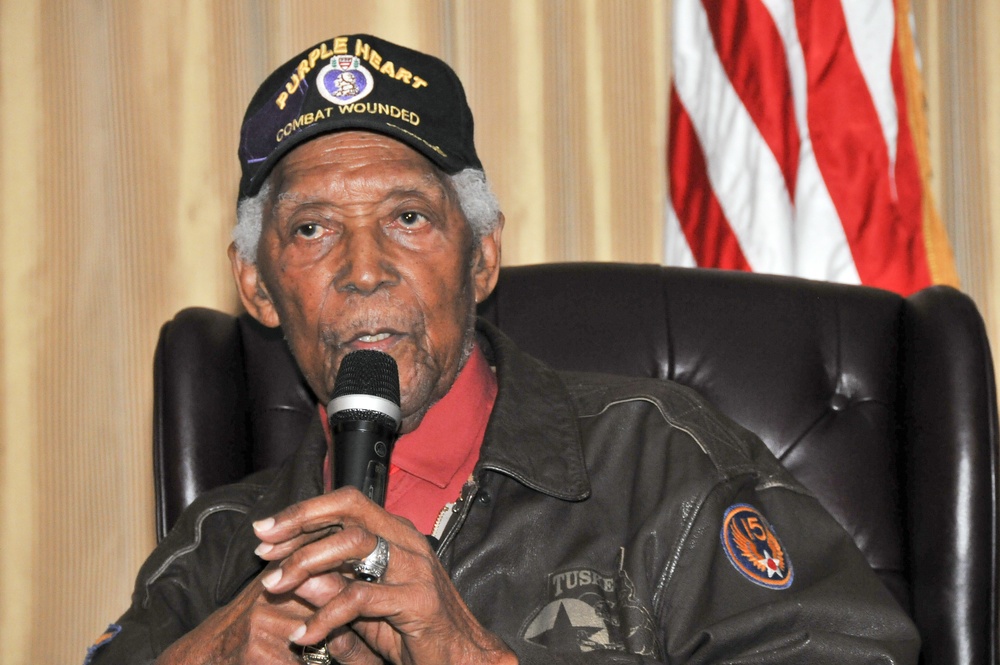 Original Tuskegee Airman returns to where his career began