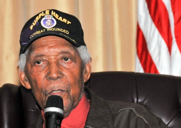 Original Tuskegee Airman returns to where his career began