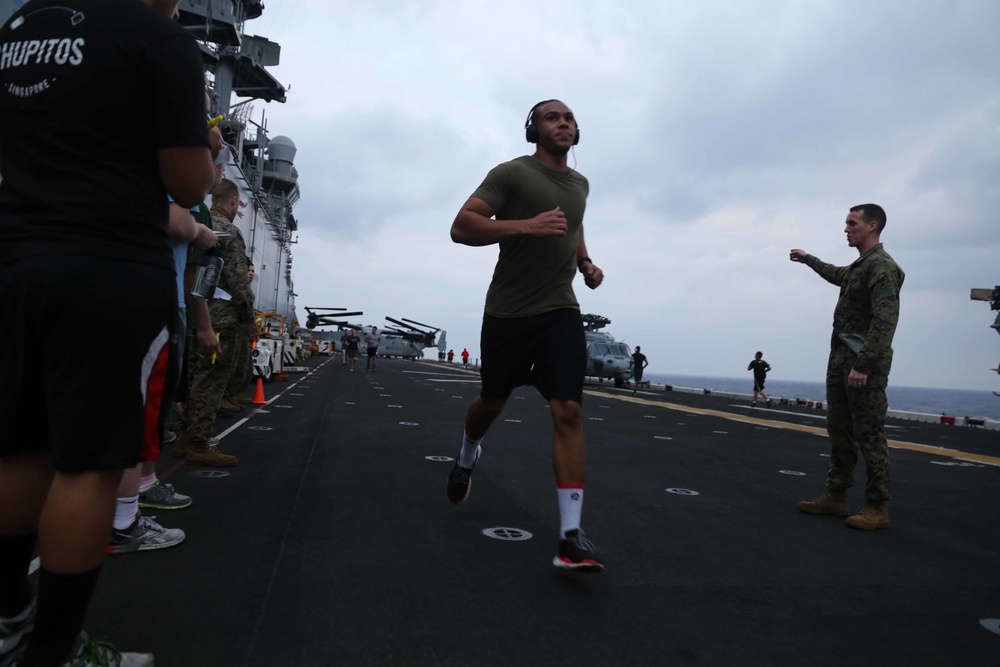 11th MEU participates in 5k run