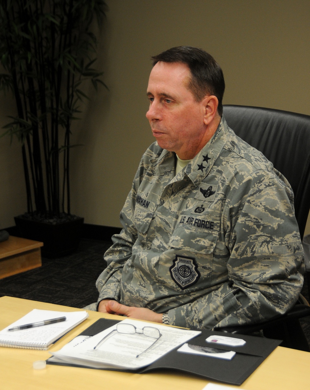 188th Wing showcases ISR Center of Excellence strategy during 25th Air Force commander visit