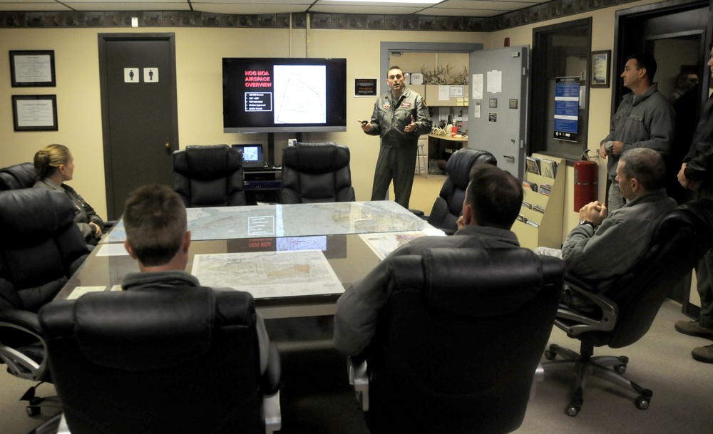 188th Wing showcases ISR Center of Excellence strategy during 25th Air Force commander visit