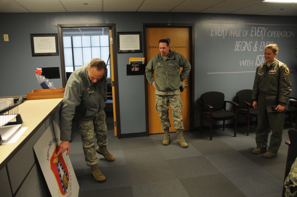 188th Wing showcases ISR Center of Excellence strategy during 25th Air Force commander visit