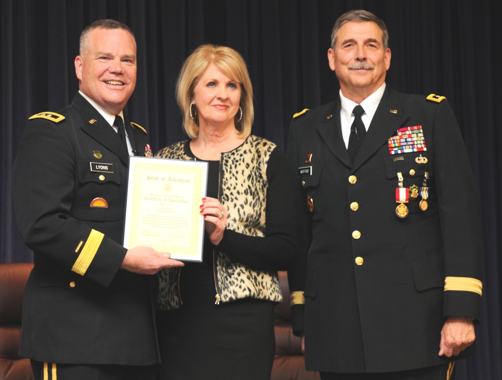 Arkansas National Guard commander retires