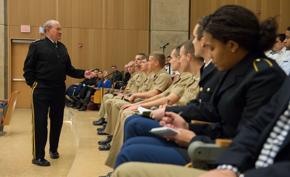 CJCS talks with ROTC cadets
