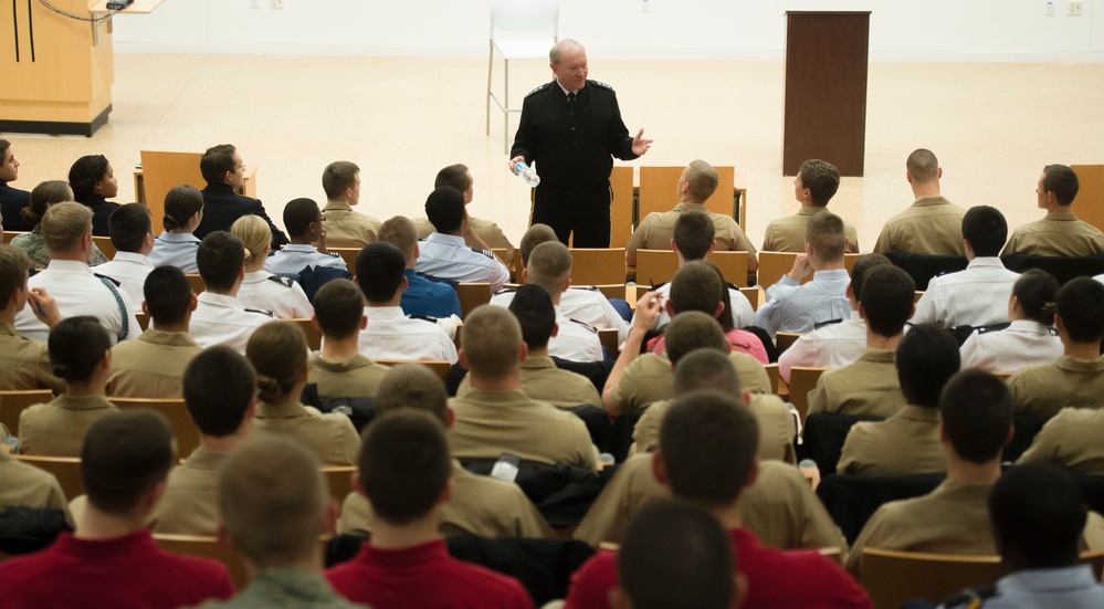 CJCS talks with ROTC cadets