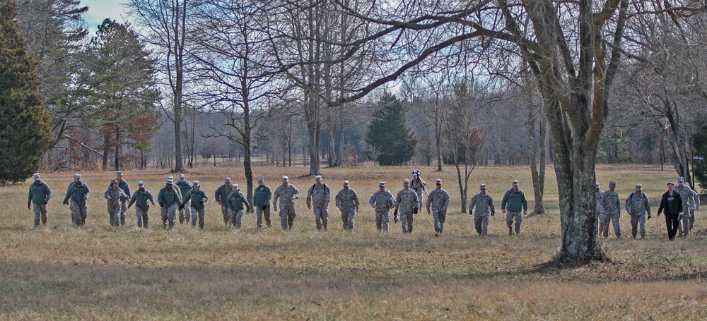 Army Reserve senior leaders recreate history on Revolutionary War battlefield